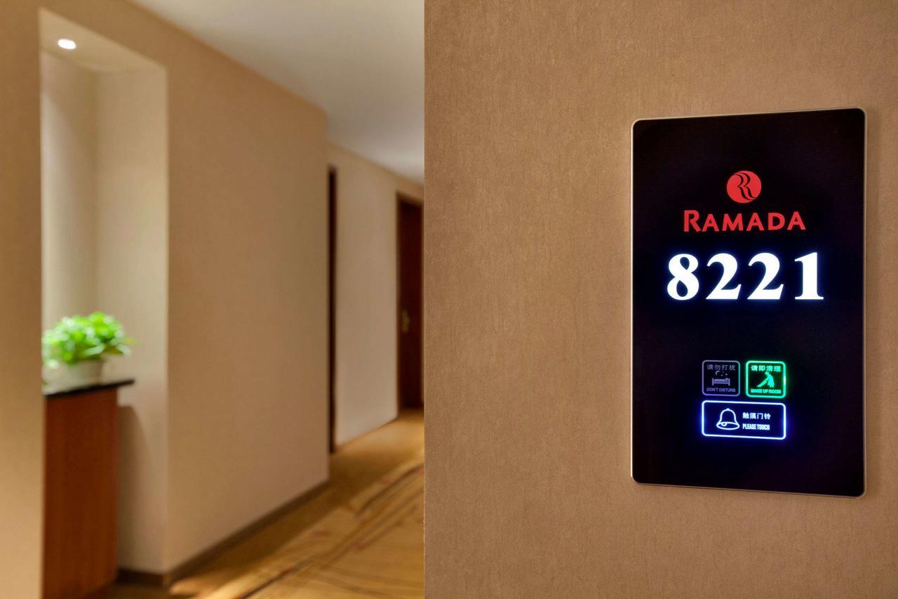 Ramada Shanghai Minhang Bagian luar foto