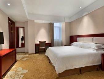 Ramada Shanghai Minhang Bagian luar foto